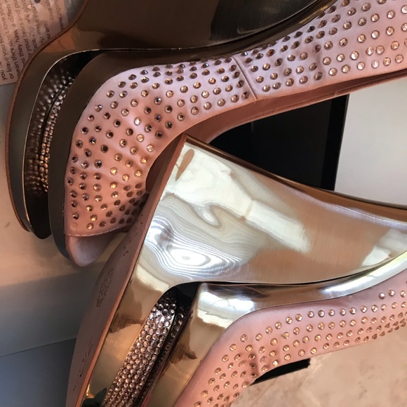 Sandals - Picture 5 of 5